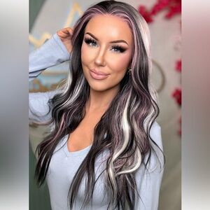 De’vil Pink-a-boo Standard NWLT by Chelsey Smith Crowns